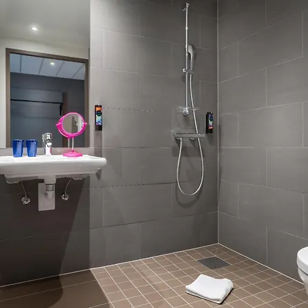 - The Niu, Timber Esslingen By Ihg Esslingen am Neckar
