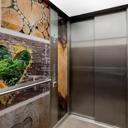 - The Niu, Timber Esslingen By Ihg Hotel 3*