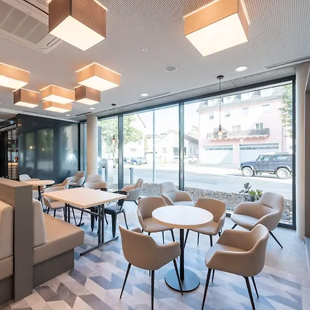 - The Niu, Timber Esslingen By Ihg اسلنغن