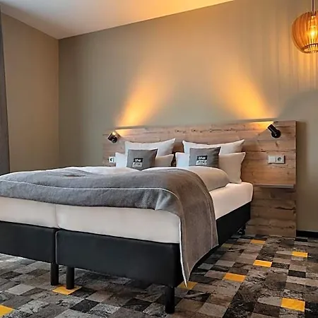 Hotel - The Niu, Timber Esslingen By Ihg