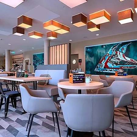- The Niu, Timber Esslingen By Ihg Hotel Esslingen am Neckar