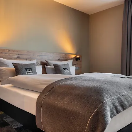 - The Niu, Timber Esslingen By Ihg Hotel Esslingen am Neckar