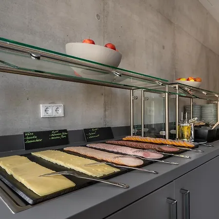 - The Niu, Timber Esslingen By Ihg Отель 3*